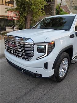 GMC Sierra
